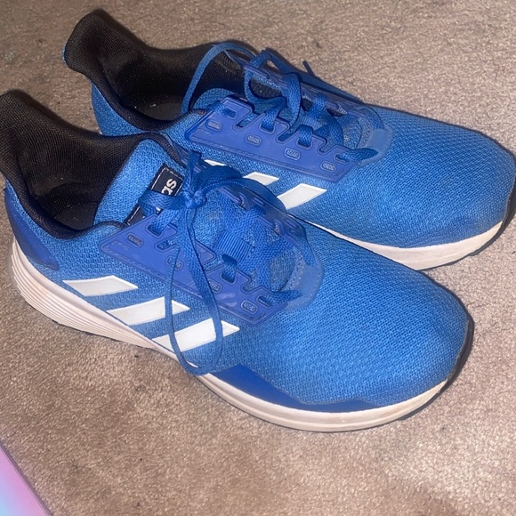 adidas Other - EUC Cloud Foam Adidas Tennis Shoes Sneakers Blue and White Size 5